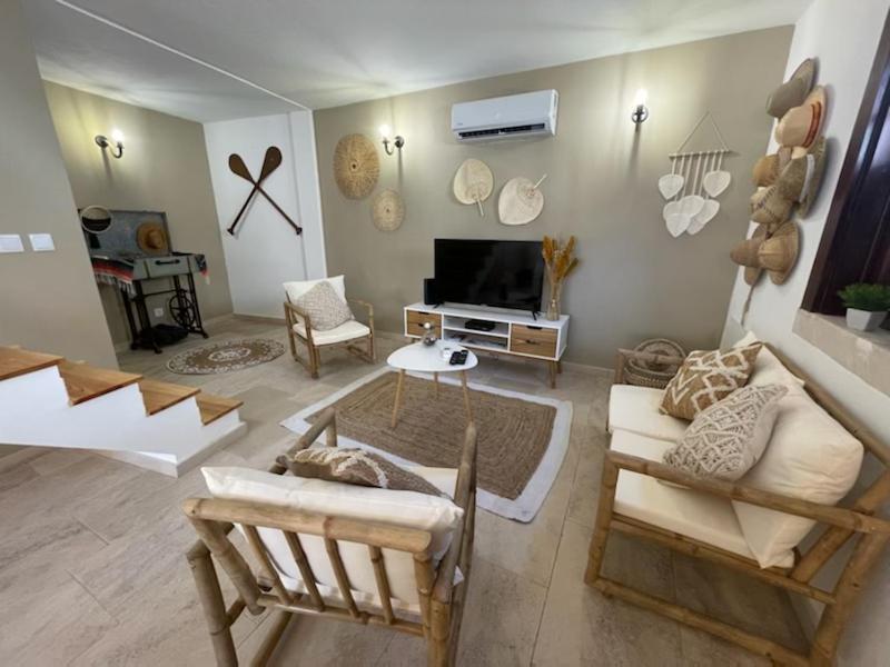 River Sun Valada Luaran gambar